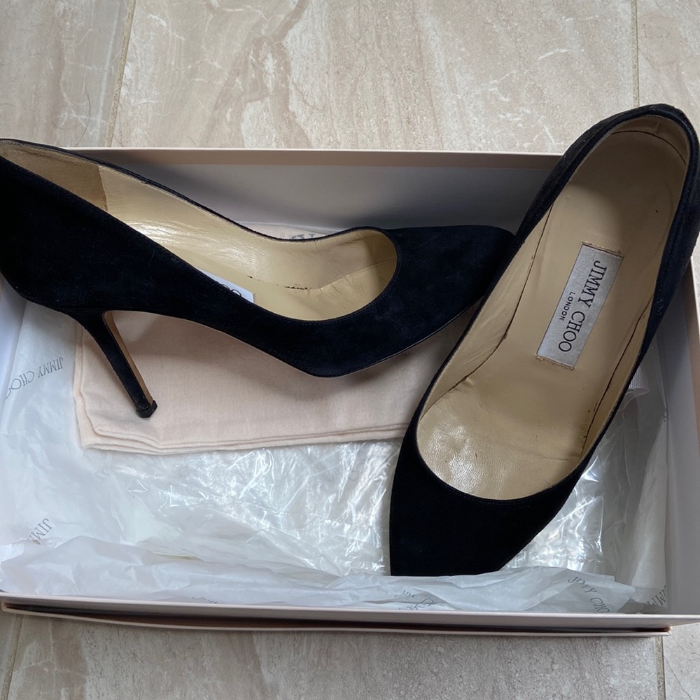Size 37/7. Black Jimmy Choo